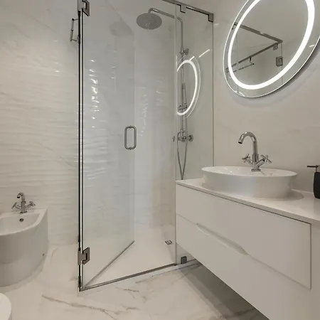 Lux House Villa *