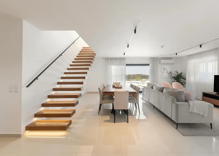 Lux House Вилла