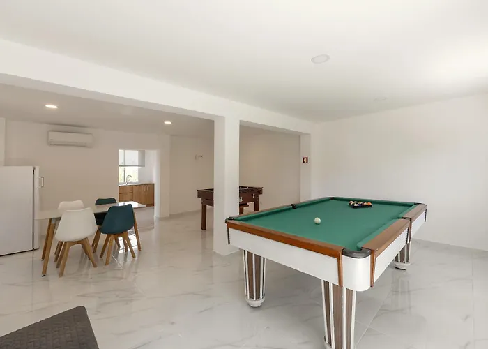 Lux House * Лейрия